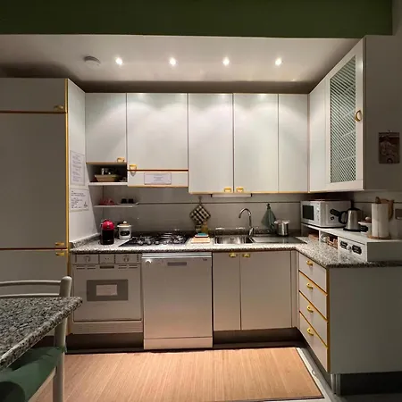 Casazeta Luminoso E Centralissimo Apartamento *